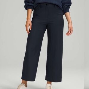 Lululemon City Sleek 5 Pocket Wide-Leg High Rise 7/8 Length Pant True Navy Sz 30